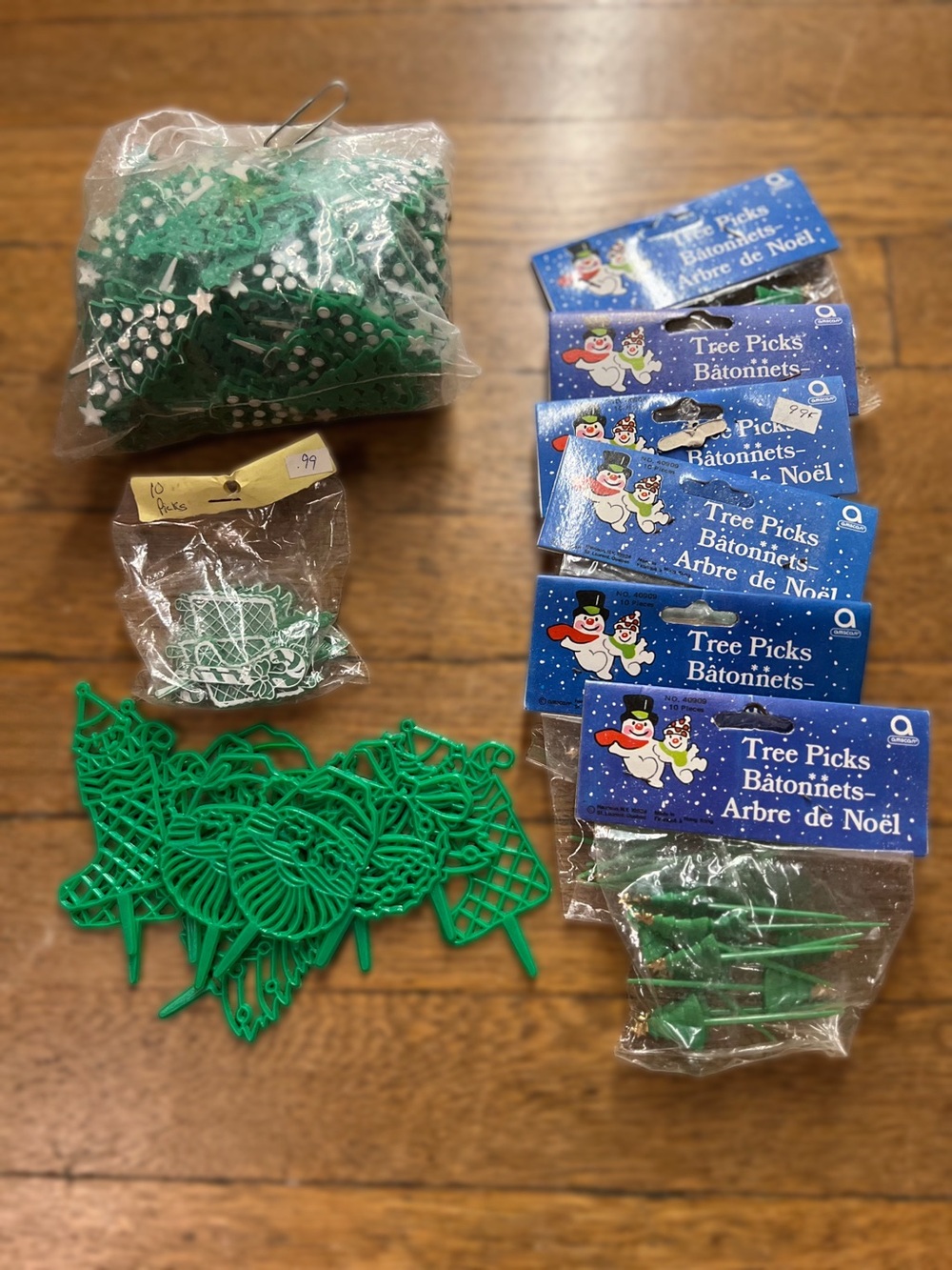 Amscan Green Tree Picks Party Cake Toppers